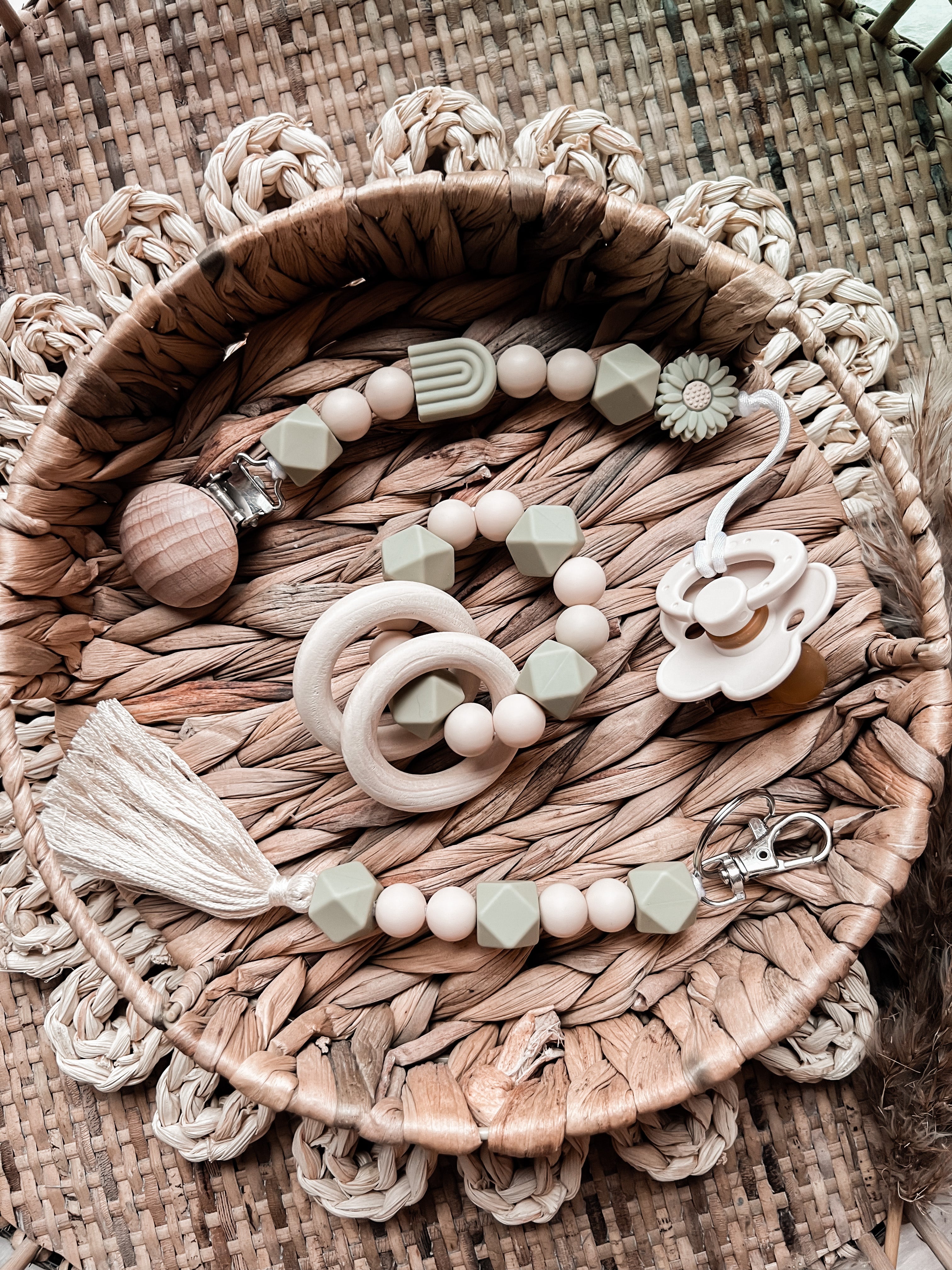 3pc Boho Green Pacifier Clip Gift Set - EllaLaine